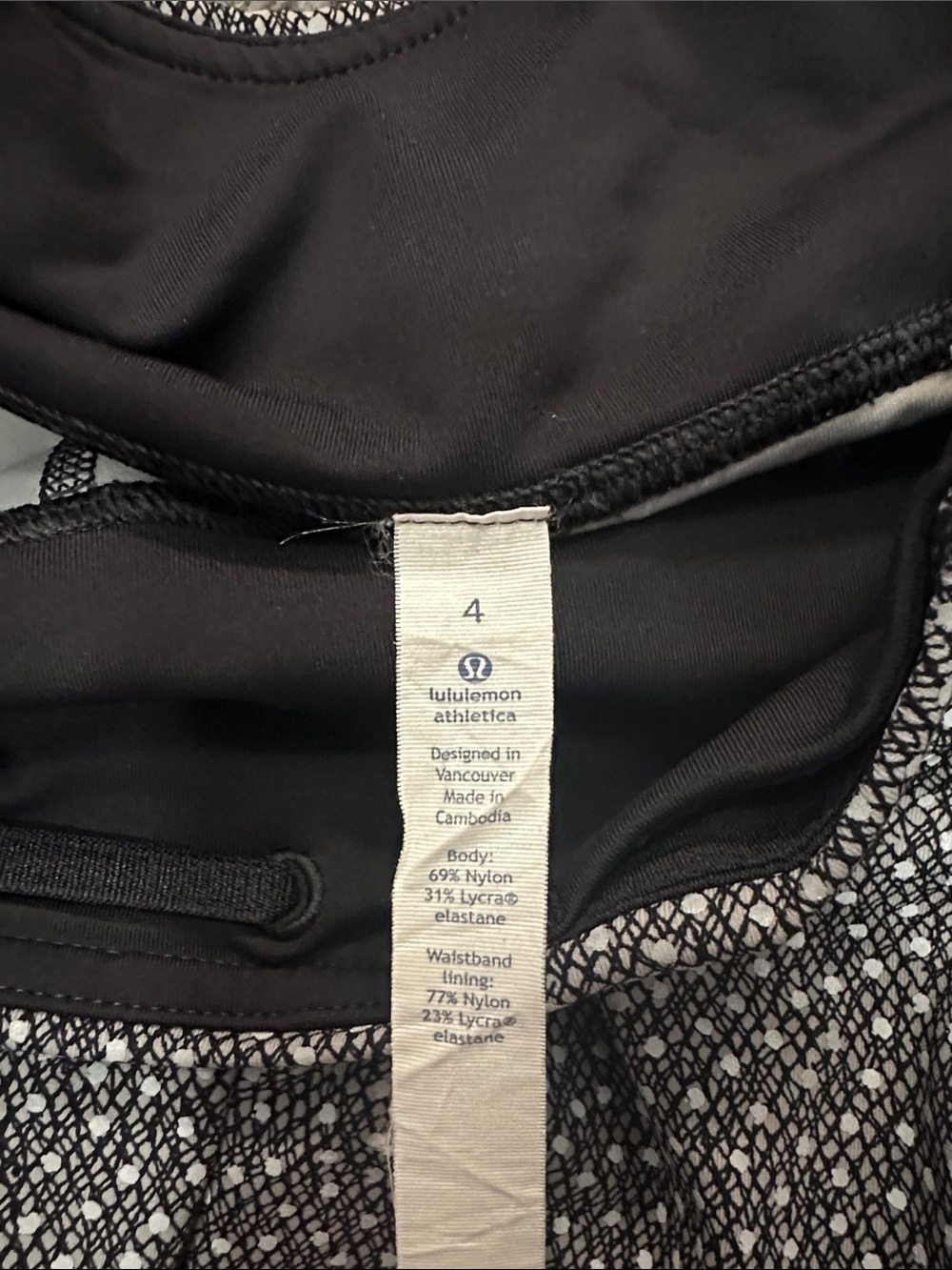 Lululemon Fast and Free Reflective 7/8 Tight Frozen Fizz White Black Size 4 - Picture 9 of 9